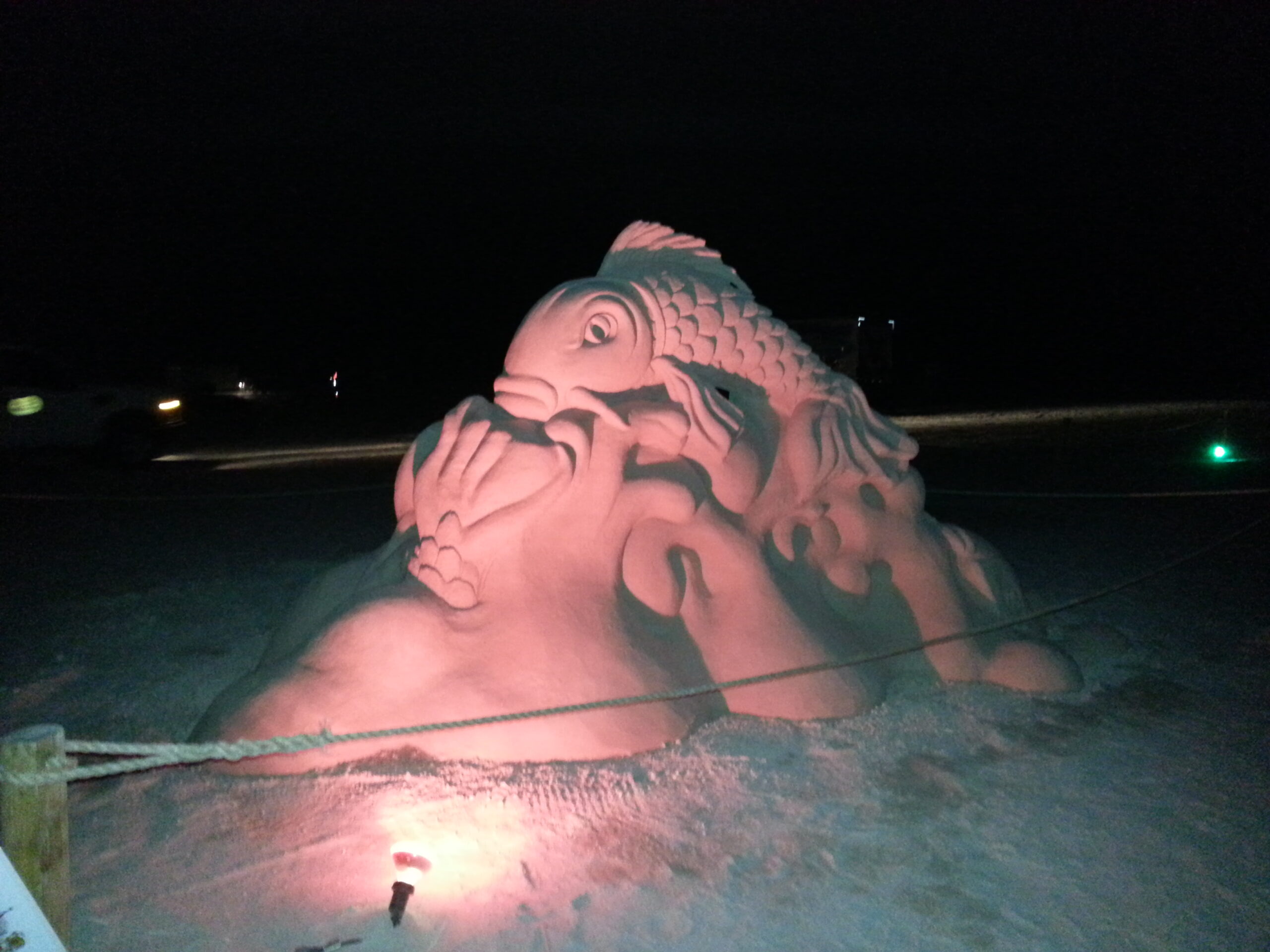 Sand sculpture Goldfish in waves Ovations Sand Castle competition ~ Treasure Island